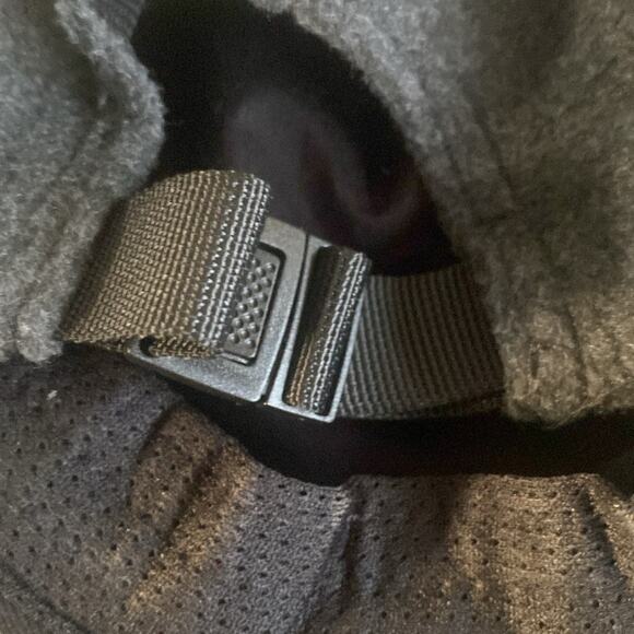 Old navy gray Micro Fleece Flat Brim boys hat - Picture 4 of 6